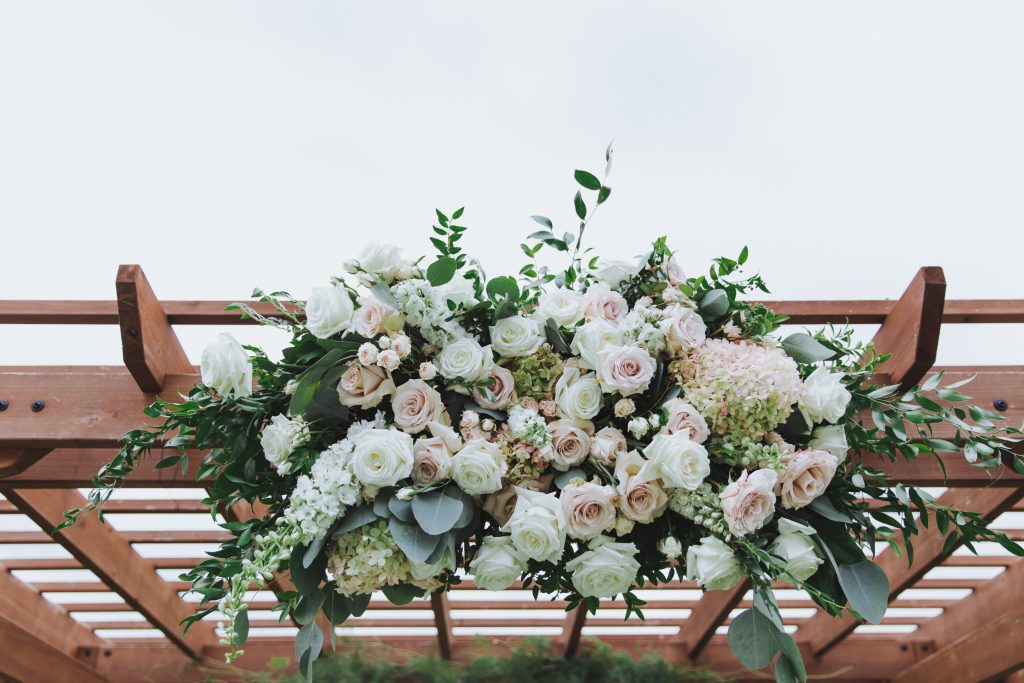 blush, cream, green, light and airy, classic wedding center floral arbor piece