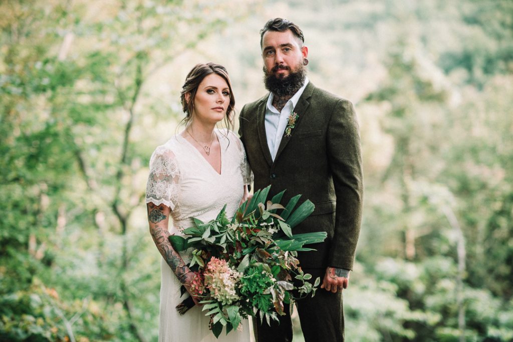 Greenery micro wedding boho palm, hydrangea, ivy, bride and groom