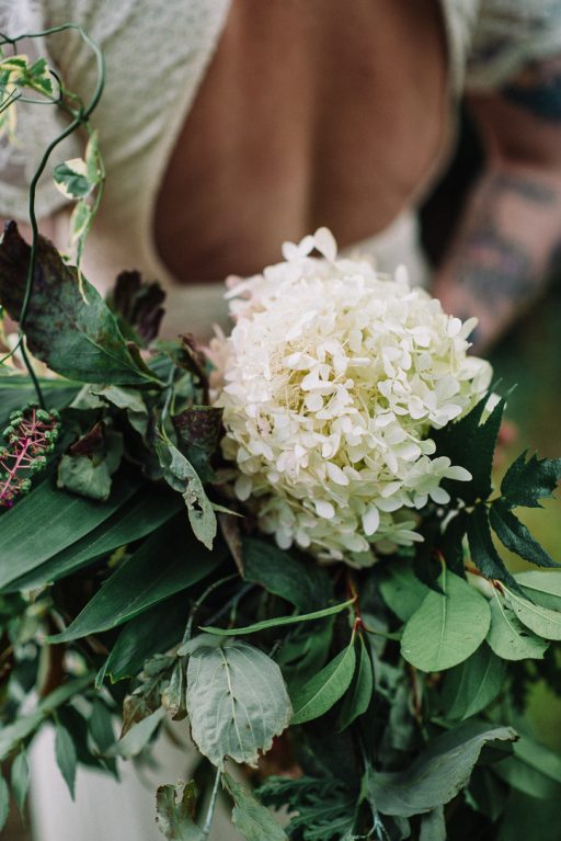 Greenery micro wedding boho palm, hydrangea, ivy, bridal bouquet