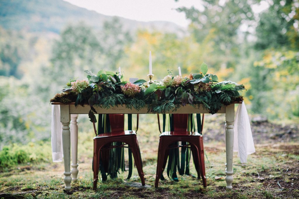 Greenery micro wedding boho palm, hydrangea, ivy, sweetheart table