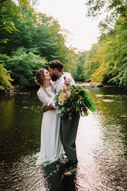 Greenery micro wedding boho palm, hydrangea, ivy, bride and groom river