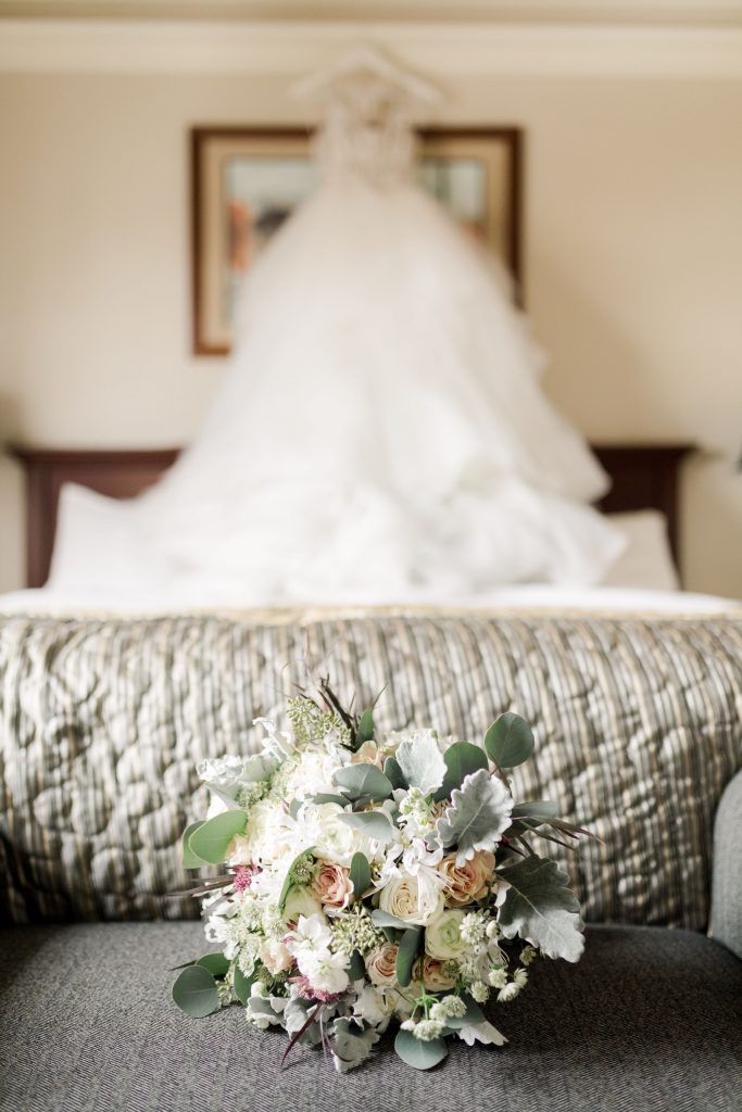 grey-green, plum, cream and a hint of blush, traditional, modern, winter wedding, roses, spray roses, ranunculus, bridal bouquet.