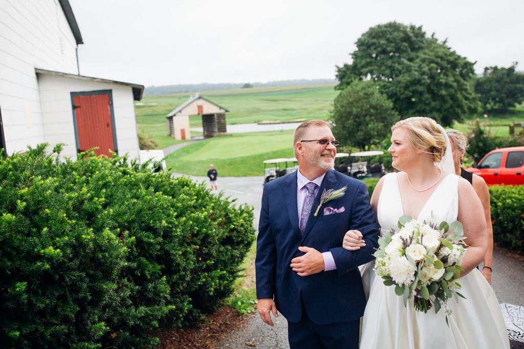 Fall wedding, lehigh valley wedding, golf course wedding, rustic barn, lavender, wheat, casual, laid back, floral details.