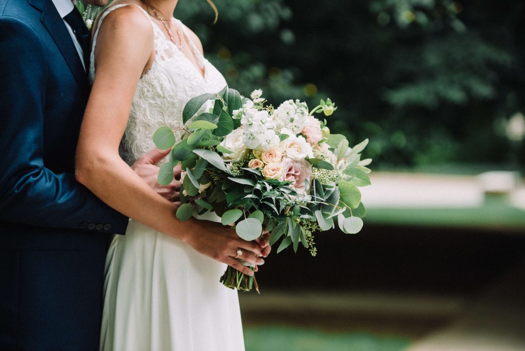 Lehigh Valley wedding, lehigh valley wedding florist, wedding florist, fall wedding, september wedding, romantic, down to earth, big party, Cream, greenery, blush, pale peach, rose gold, bride and groom.