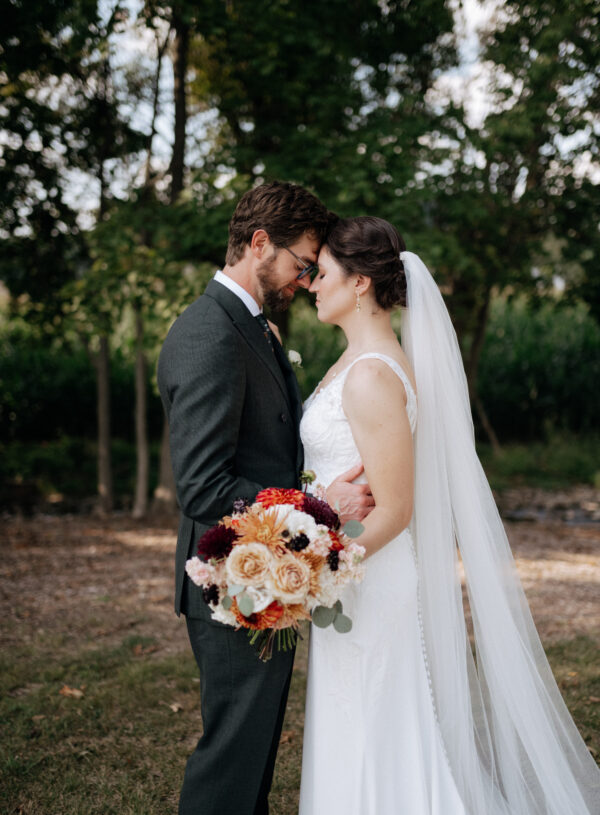 An Early Fall Wedding with All the Gorgeous Fall Colors